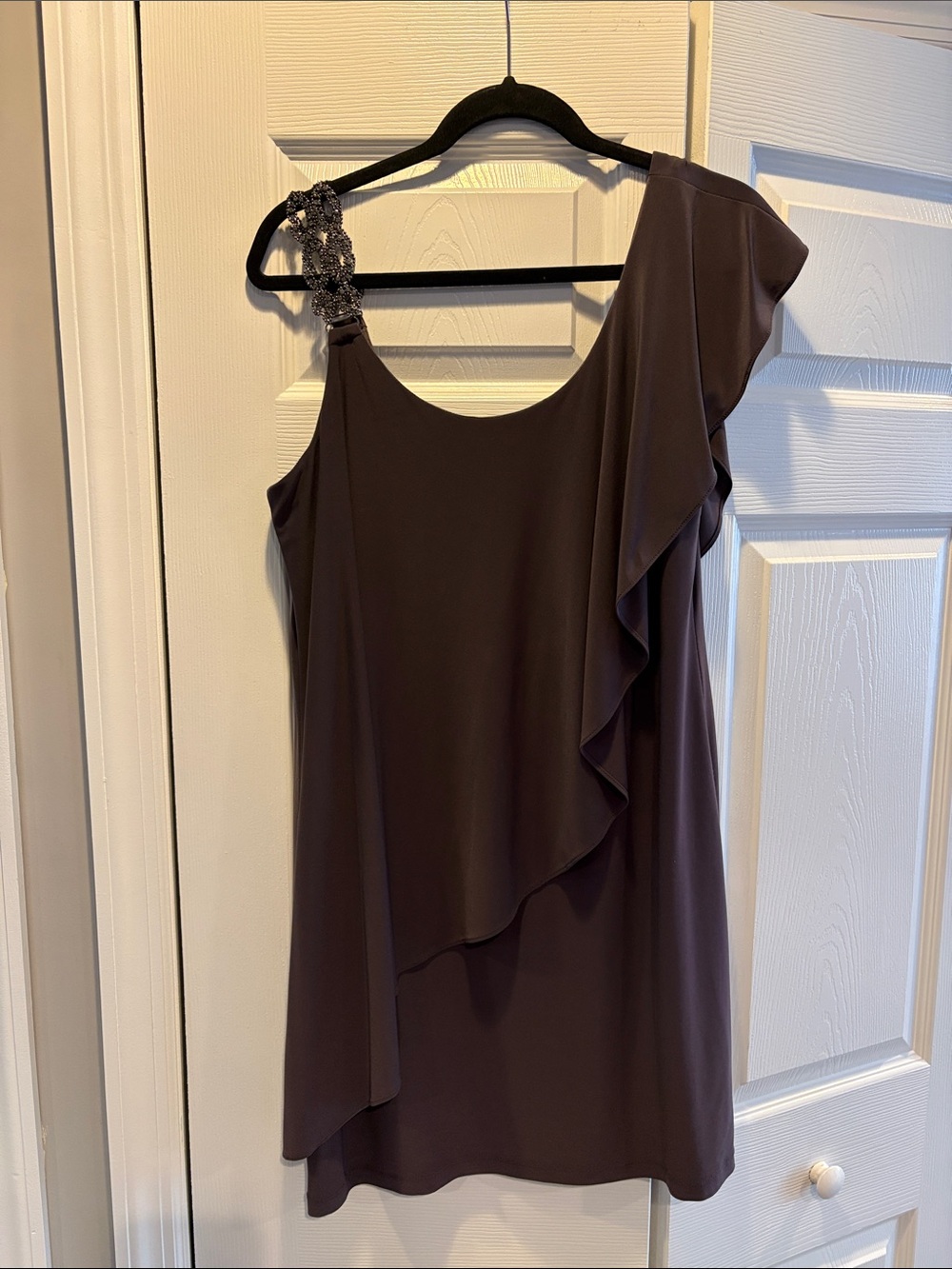 Women's One-Shoulder Ruffle Dress in Plum/brown